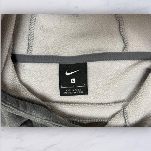 NIKE | Just Do It Therma Hoodie - Picture 4 of 4